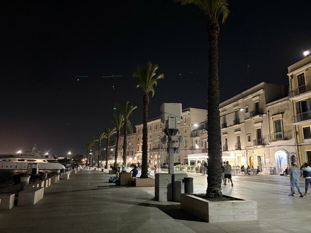 ブリンディシの夏は夜のお散歩が最高!【イタリア】