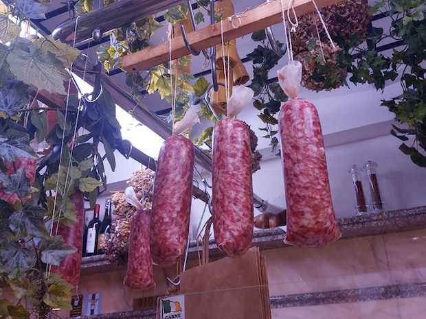 豚肉専門店のコテキーノはかなりコテコテ、でもおいしい【イタリア】