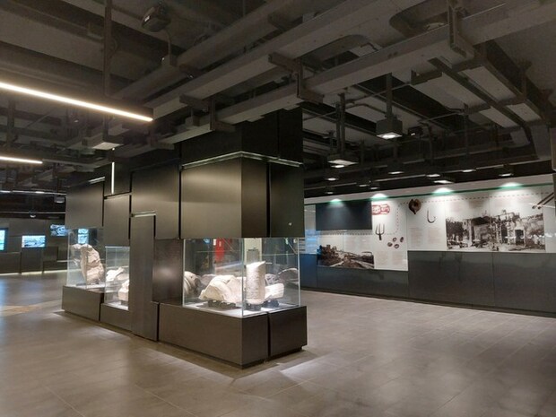 考古学博物館を兼ねた地下鉄C線サン・ジョヴァンニ駅【イタリア】