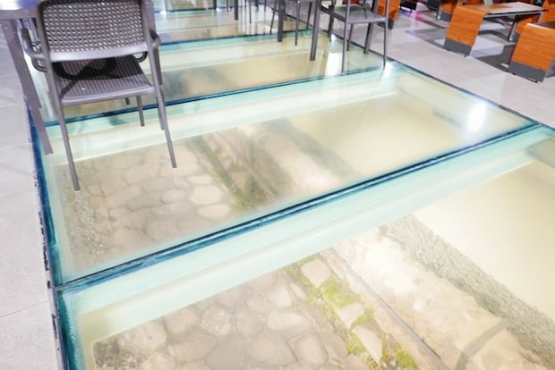 マリーノにあるマクドナルド、その地下にあるのは「アッピア街道」【イタリア】