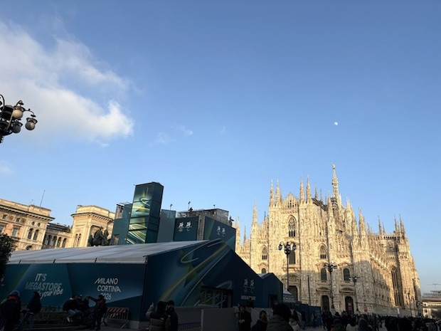 冬季オリンピックまでカウントダウン！ミラノ・ドゥオモ周辺の様子【イタリア】