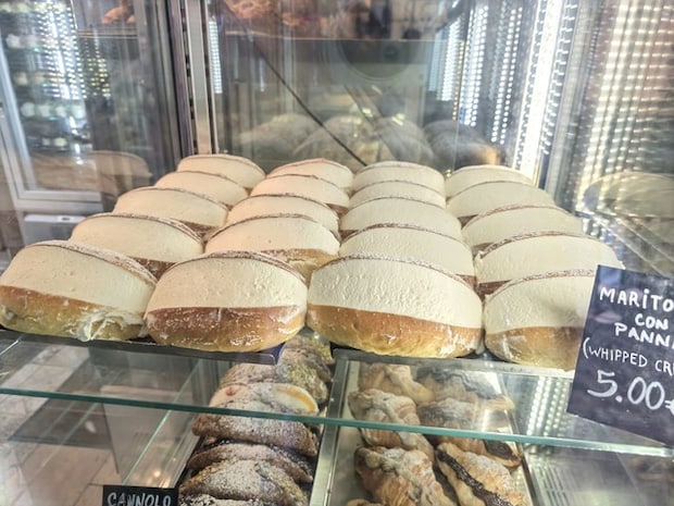 ローマ発祥のマリトッツォ、ネーミングの由来は？【イタリア】