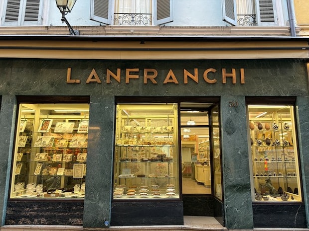 1800年代から続くクレモナ最古のお菓子屋さん【イタリア】