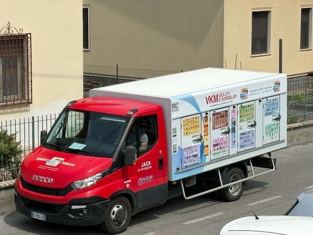 北イタリアの移動販売ジェラート屋【イタリア】