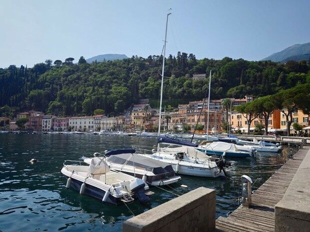 山と湖に囲まれたリゾート地Toscolano Maderno【イタリア】
