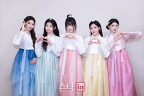 「ILLIT」、韓服を着て魅力を発散...「秋夕の満月のように明るく輝くよう」