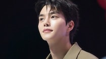 ソン・ガン、除隊後初のファンミ盛況…「いつも感謝している。本当にありがとう」