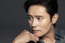 俳優イ・ビョンホン、NYTが選ぶ「ことし最高の映画俳優10人」に