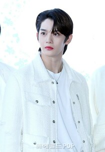 「Wanna One」「CIX」のベ・ジニョン、8年ぶりのソロ活動…初ソロ「STILL YOUNG」を10月リリース