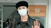 【フォト】俳優ビョン・ウソク、パリに向け出発　マスクでも隠せないオーラ