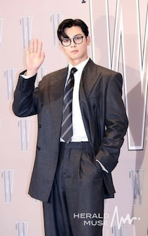 「ASTRO」チャウヌ、脱税疑惑で広告業界に非常事態？…広報物が相次いで非公開に