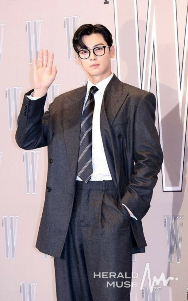 「ASTRO」チャウヌ、脱税疑惑で広告業界に非常事態？…広報物が相次いで非公開に