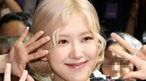「BLACKPINK」のROSE、「財閥でもこうはしない」…体を痛めたスタッフのためにビジネスクラスを手配
