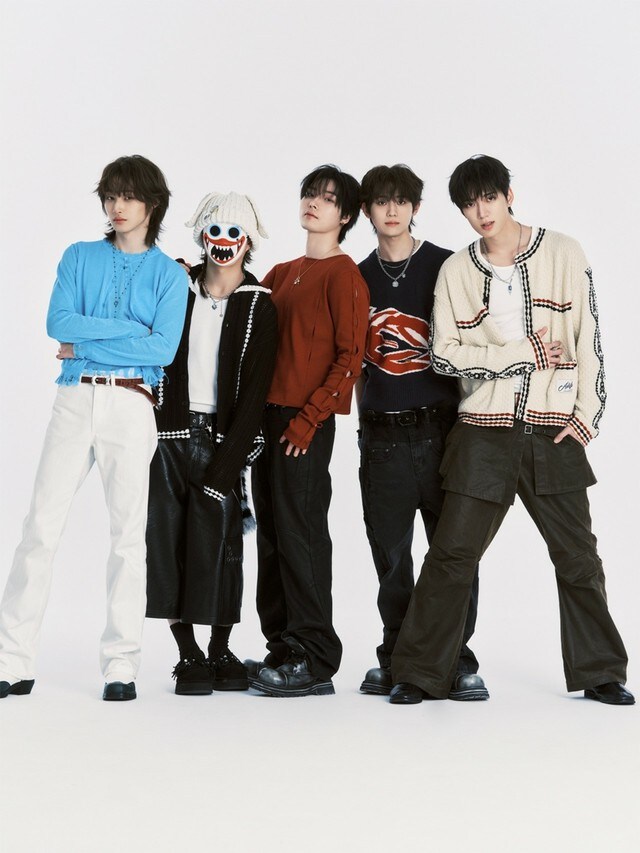 4月8日デビュー「hrtz.wav」、俳優級のビジュアルバンド登場…ただならぬオーラ