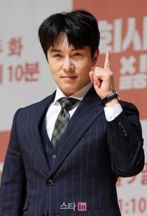 キム・ドンワン（SHINHWA）、元マネージャーの暴露文に反論「事実と異なる」…法的対応も示唆