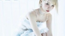 「LE SSERAFIM」キム・チェウォン、ドレス姿はまるでプリンセス…優雅で愛らしいグラビアを公開