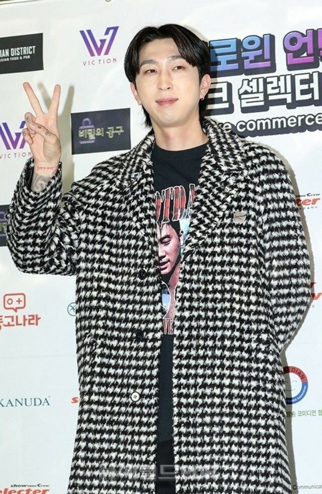 Sleepy、「BTS」Jinと疎遠になった理由明かす…カカオトークをSNSに全部投稿「本当に申し訳ないと伝えたい」