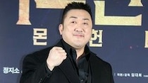 【公式】俳優マ・ドンソク、大韓体育会から特別感謝の牌を受賞…韓国ボクシングのグローバル化に貢献