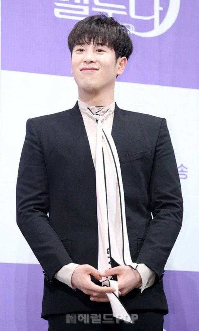 「Block B」ピオ、済州島で交通事故…道路横断中にはねられ病院搬送、命に別状なし