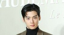「ASTRO」チャウヌ、洗礼名は「使徒ヨハネ」と判明…軍服務中の新たな近況が話題