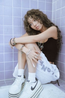 【公式】「i-dle」SOYEON、がらりと変わったイメージ…9月初旬“5年ぶり”ソロカムバック