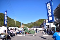 愛媛・砥部町で秋の一日を満喫！広田ふるさとフェスタ2025｜地元グルメ＆仮面ライダーショーも！