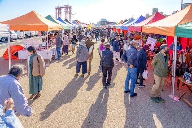 【せとうちみなとマルシェ】3周年記念とクリスマスで豪華な企画盛りだくさん(愛媛/今治市)