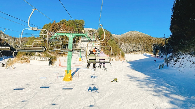 【久万スキーランド 愛媛/久万高原町】 一面雪に囲まれて、冬を全身で感じよう♪