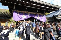 【愛媛縣護國神社 2026初詣 愛媛/松山市】松山市で最多参拝者数！茂本ヒデキチ氏の大絵馬とともに迎える新年