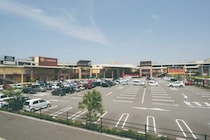 愛媛「フジグランエミフル松前」2026年福袋情報！スイーツ・食料品をお得にゲット