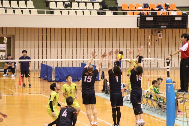 日本スポーツマスターズ愛媛大会 バレー会場の様子