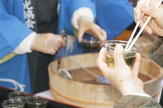 【第35回 津島しらうお&産業まつり 愛媛/宇和島市】 新鮮なしらうおの踊り食いも登場！家族で満喫できる津島の冬まつり