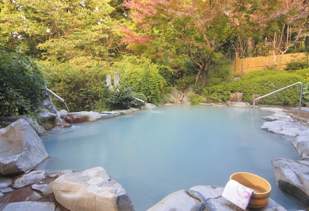 さくらさくら温泉｜天然の「泥湯」で美肌体験