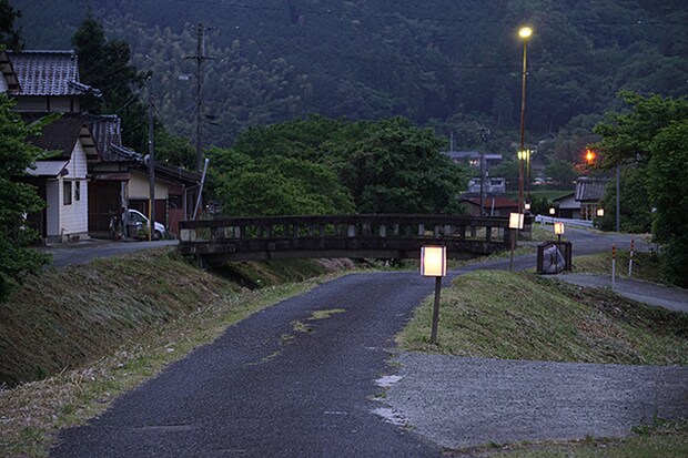 柿原川のホタル観賞