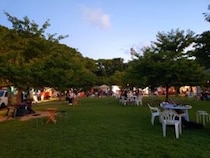 【堀之内夕暮れマルシェ】夏の夜、城山公園で心地よい夕涼みと美味しいグルメを満喫しよう（愛媛/松山市）