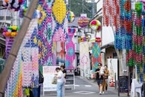 【第67回内子笹まつり】五百メートルの彩りと幻想の灯り、伝統息づく夏夜のまち歩き（愛媛/内子町）