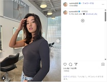 すみれ、ワンショルコーデで新ヘアスタイル公開！「ゴージャス」「めーちゃくちゃカワイイ」