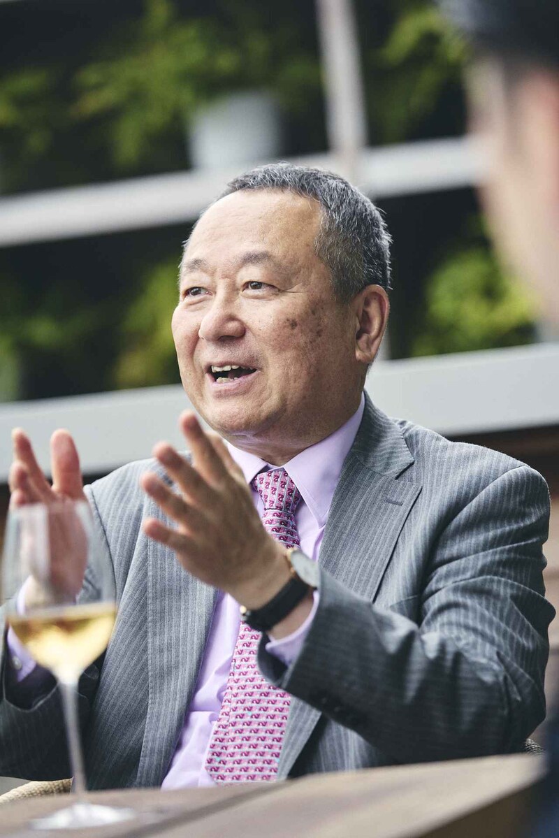 画像: 宮嶋 勲氏Isao MIYAJIMA ジャーナリスト。1959年京都生まれ。東京大学経済学部卒。83~89年、ローマの新聞社に勤務。現在、日本とイタリアでワインと食について執筆活動を行っている。『イタリア ワイン ランキング』『イタリアワイン』(ワイン王国)の監修と翻訳を手掛けるほか、著書多数。近著に『イタリアの「幸せのひと皿」を食べに行く』(大和書房)。2013年「グランディ・クリュ・ディタリア最優秀外国人ジャーナリスト賞」受賞