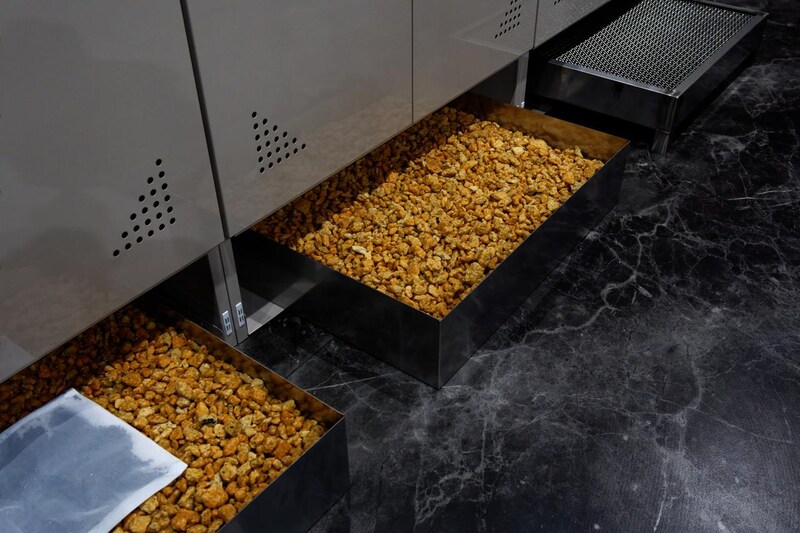 画像: 湿気と臭気を吸収する環境素材