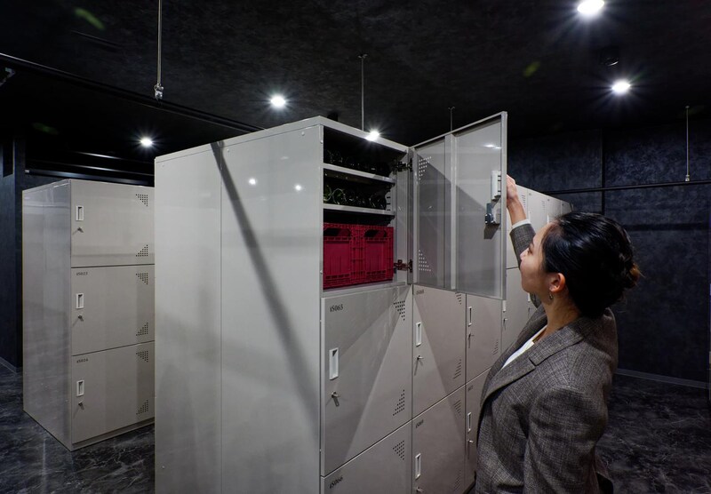 画像: ロッカータイプ：50本収容（内寸 幅55×奥行57×高さ57cm、税込月額料金8,800円）