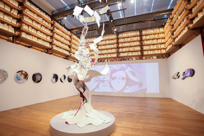 画像: 米山舞さん2年ぶりの個展となる「YONEYAMA MAI EXHIBITION “arc”」 「銀座 蔦屋書店」にて12月6日(土)~12月28日(日)の期間、店内イベントスペースGINZA ATRIUMにて開催中