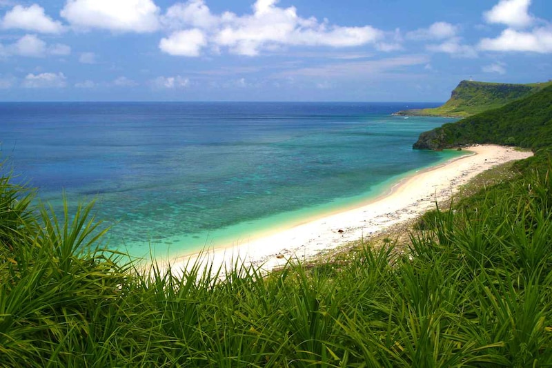 画像: 「ウブドゥマイ浜」。ツア浜と隣り合う浜なので遊泳は禁止。しかし海は美しいのだ。