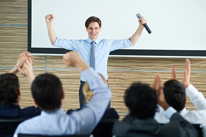 成功者の結果だけに注目してはいけない理由【成果バイアスの罠】