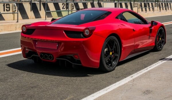 自分の見ている赤は、他人から見ても同じ赤なのだろうか?