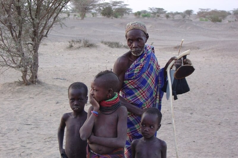 「常人なら病気になる食習慣」に適応進化したトゥルカナ族とは？