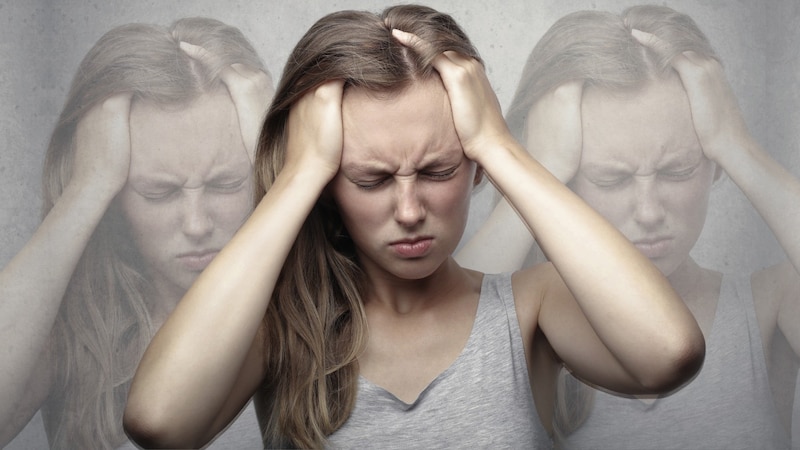 若者の「脳の霧」が10年で倍増、10人に1人が「考えにくい」状態だと判明