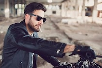 なぜ相手を不幸にしそうな「悪い男」の方がモテるのか？