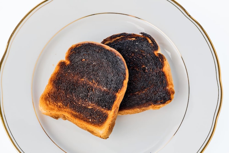 焦げたトーストを食べるとがんになるのか