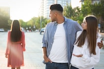 「浮気に踏み出しやすい人」の共通点とは？