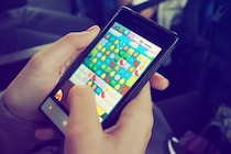 スマホでパズルゲームをする高齢者は20代と同じ記憶力を持つ